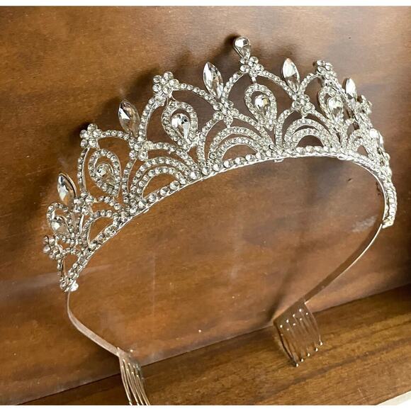 Clear Rhinestone Silver Tone‎ Metal Tiara Crown Comb NEW Bridal Hair Accessories - Picture 7 of 14